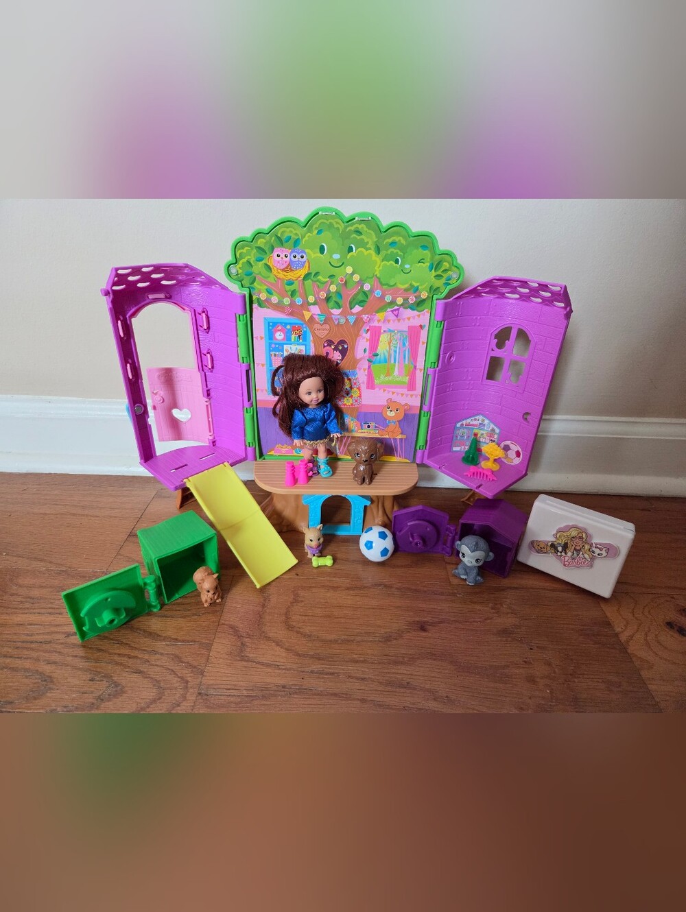 Chelsea Foldable Treehouse Playset With All Accessories